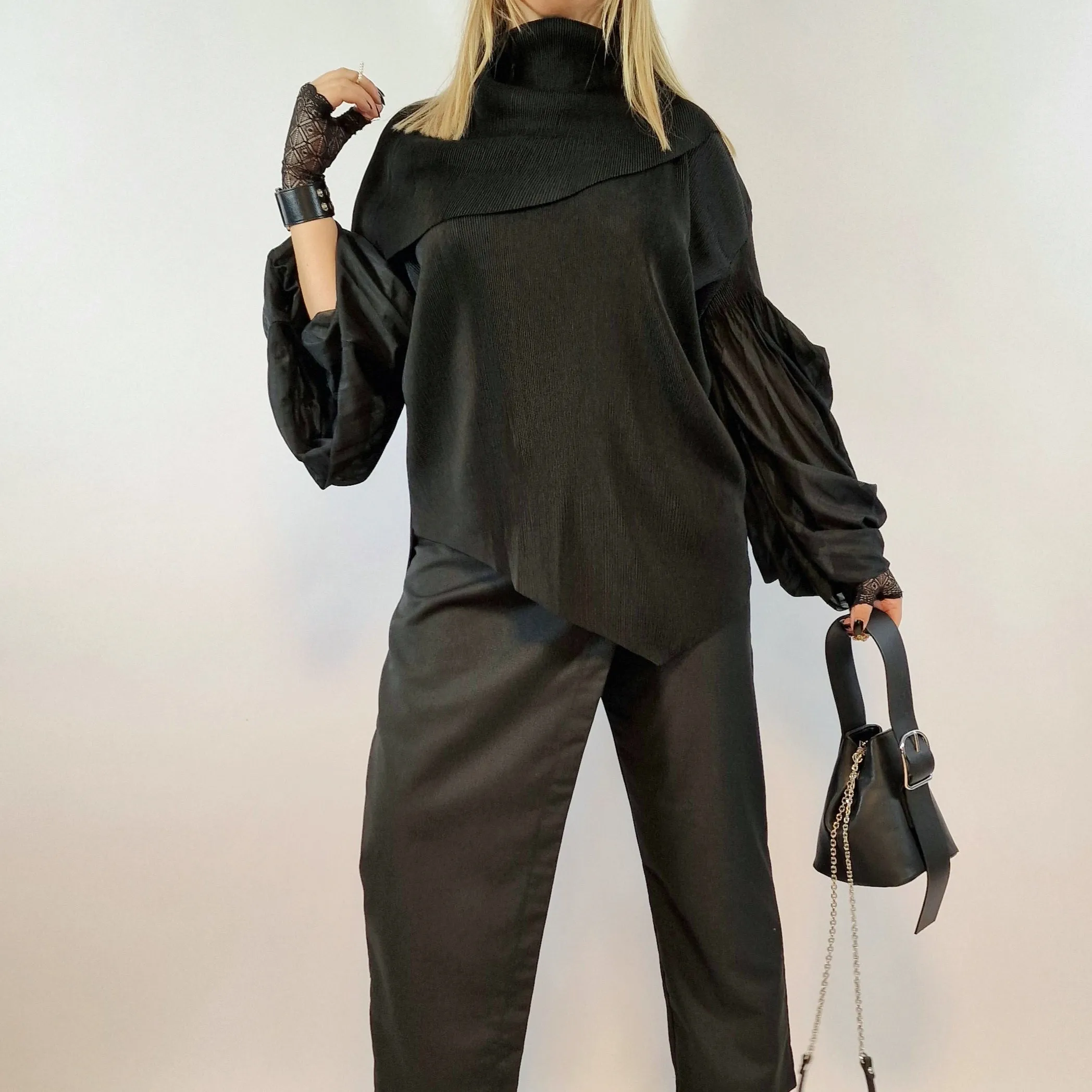 Casual Minimal Goth Juoda Varna Irregular Design Shirt