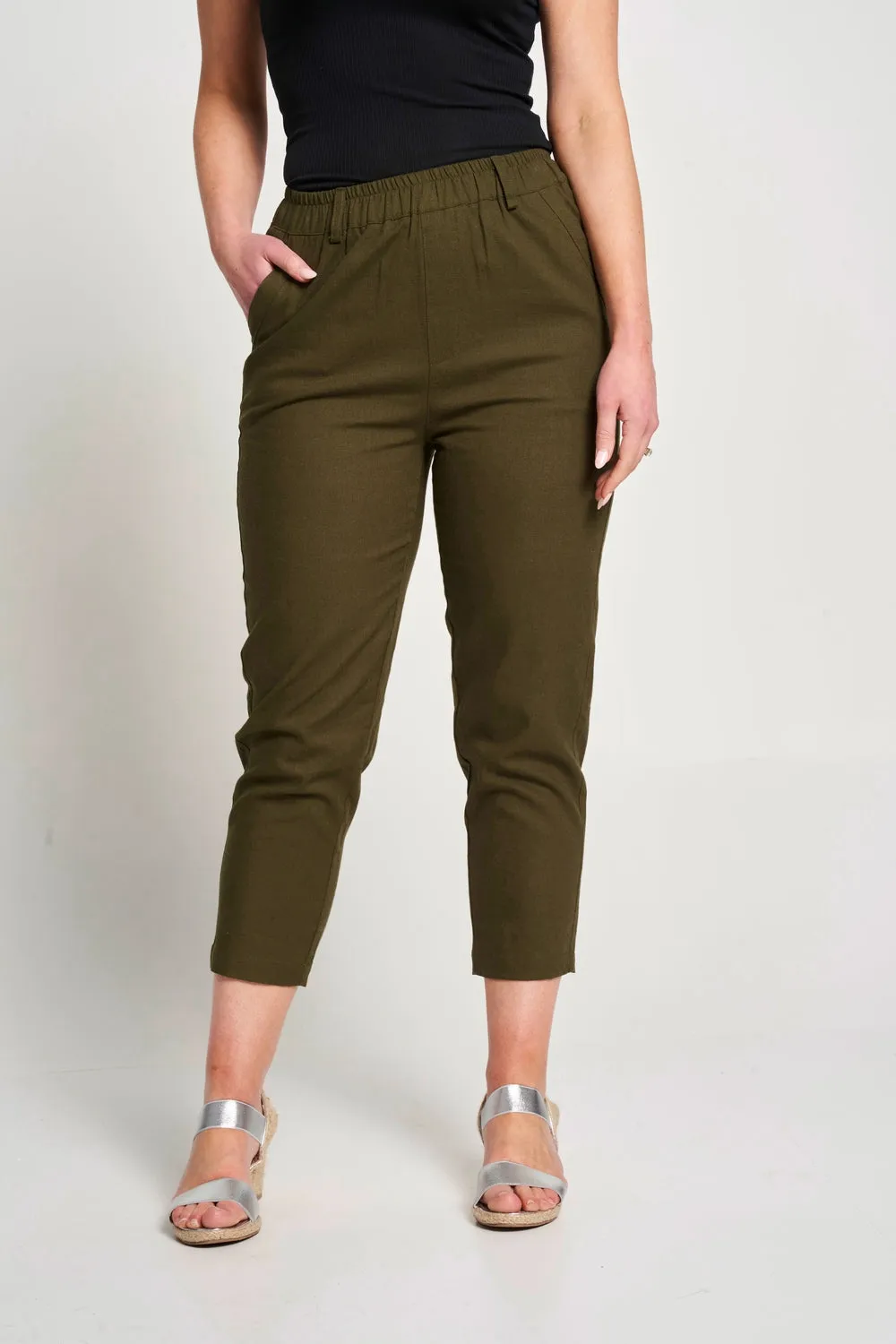 Saloos Crop Trousers with Side & Back Pockets